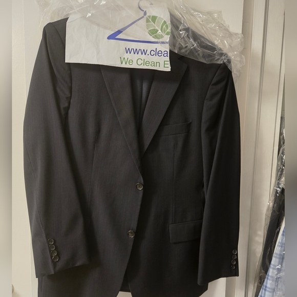 Hugo Boss suits and Dolce & Gabbana - Picture 1 of 5